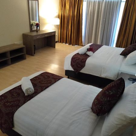 Temu Primula Hotel Kampong Seberang Timor Ngoại thất bức ảnh