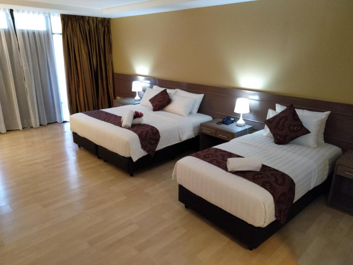 Temu Primula Hotel Kampong Seberang Timor Ngoại thất bức ảnh