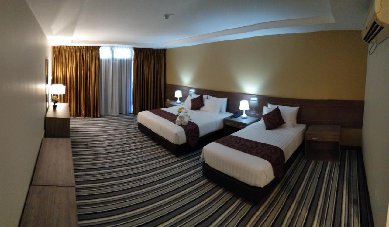 Temu Primula Hotel Kampong Seberang Timor Ngoại thất bức ảnh