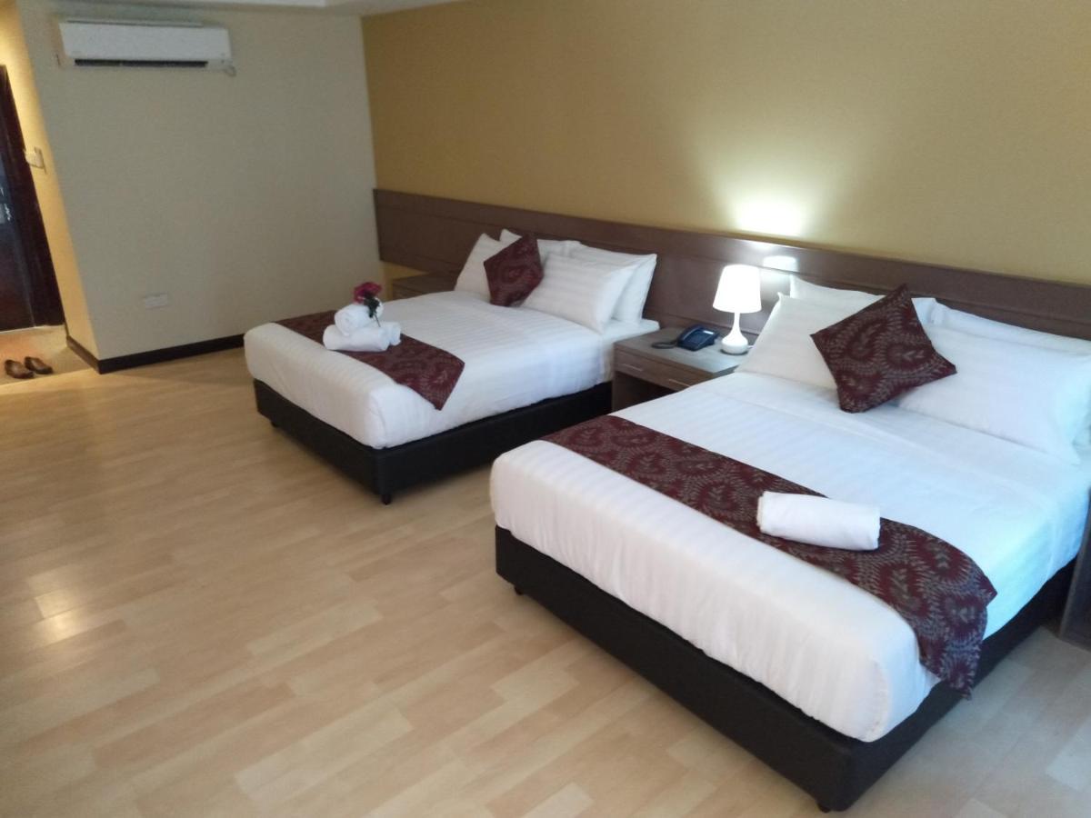 Temu Primula Hotel Kampong Seberang Timor Ngoại thất bức ảnh