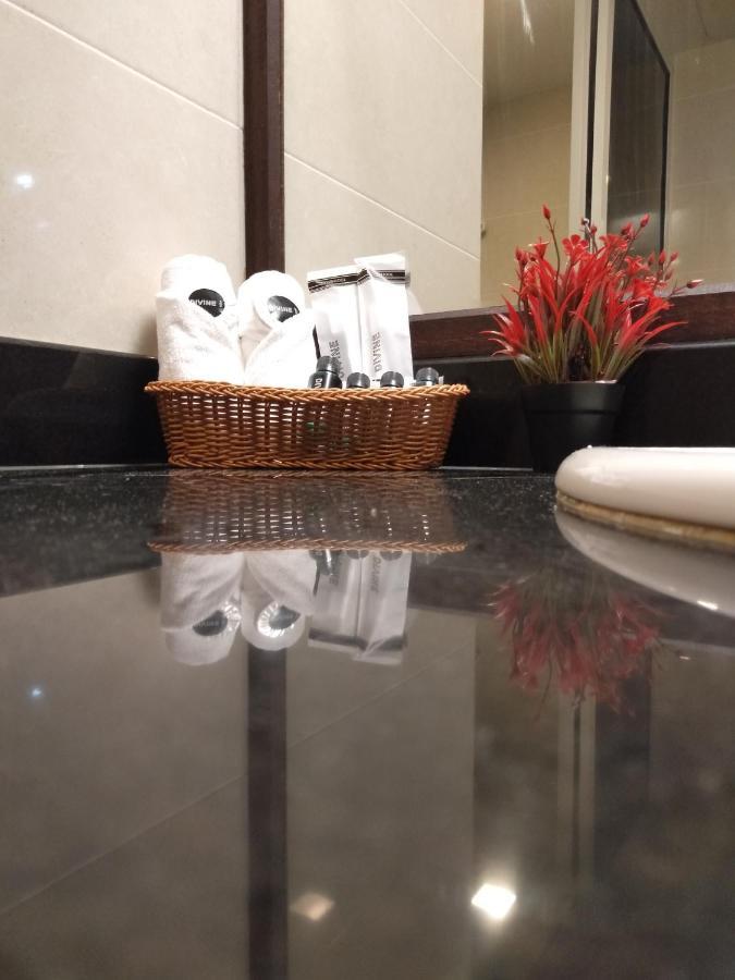 Temu Primula Hotel Kampong Seberang Timor Ngoại thất bức ảnh