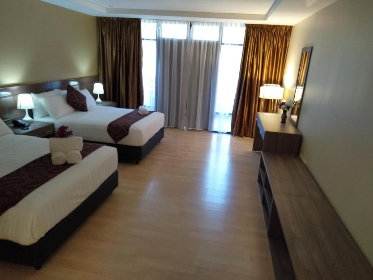 Temu Primula Hotel Kampong Seberang Timor Ngoại thất bức ảnh